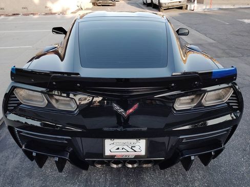 Used 2016 Chevrolet Corvette Z06 w/ 3LZ Preferred Equipment Group RWD image 21