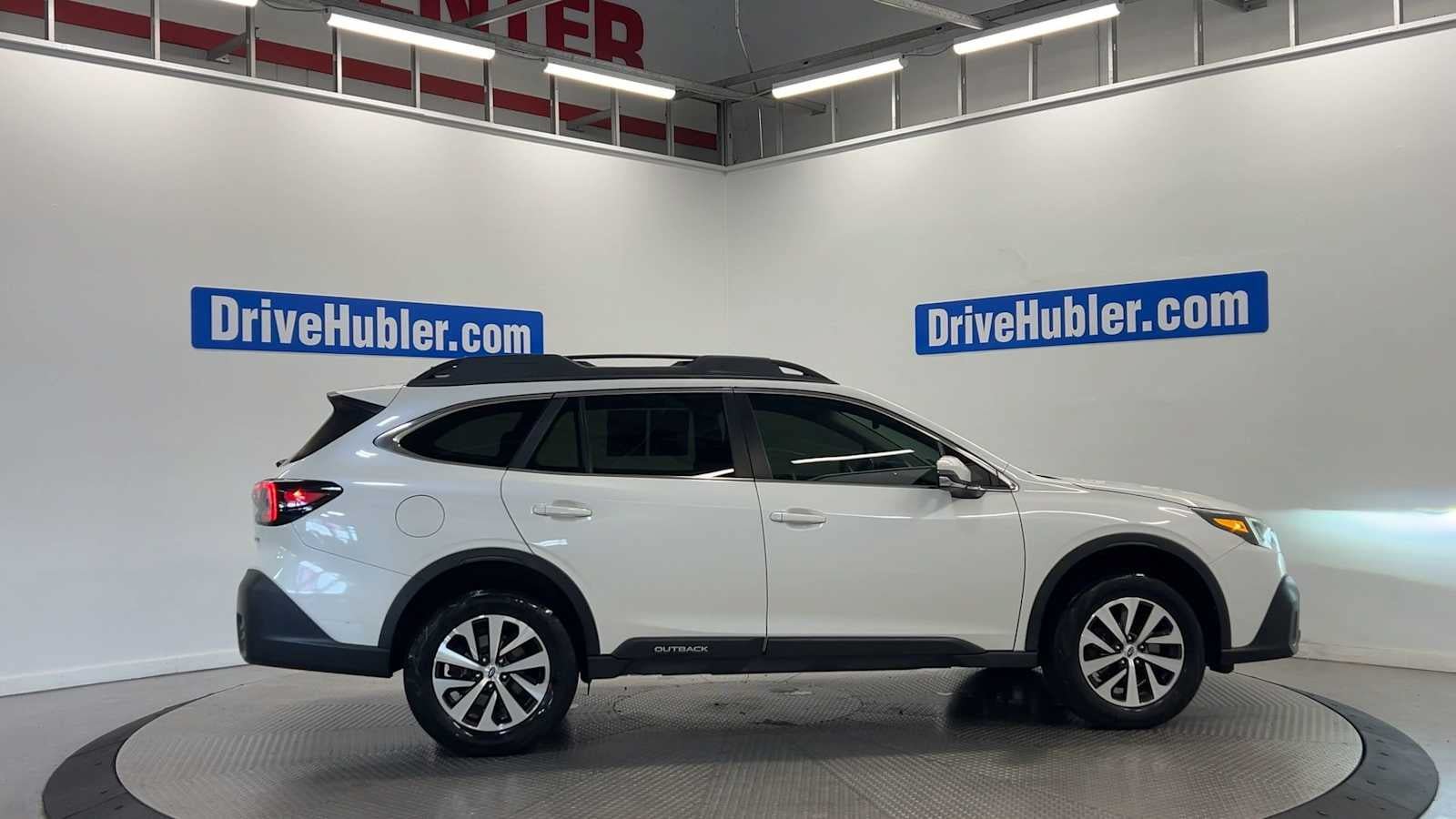 Used 2020 Subaru Outback Premium w/ Popular Package #1 AWD/4WD image 9