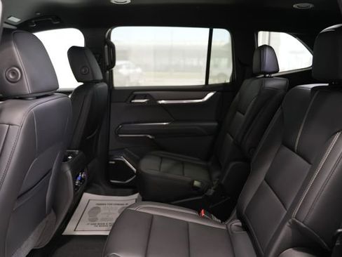 New 2026 GMC Acadia Elevation w/ Elevation Premium Package AWD/4WD image 15