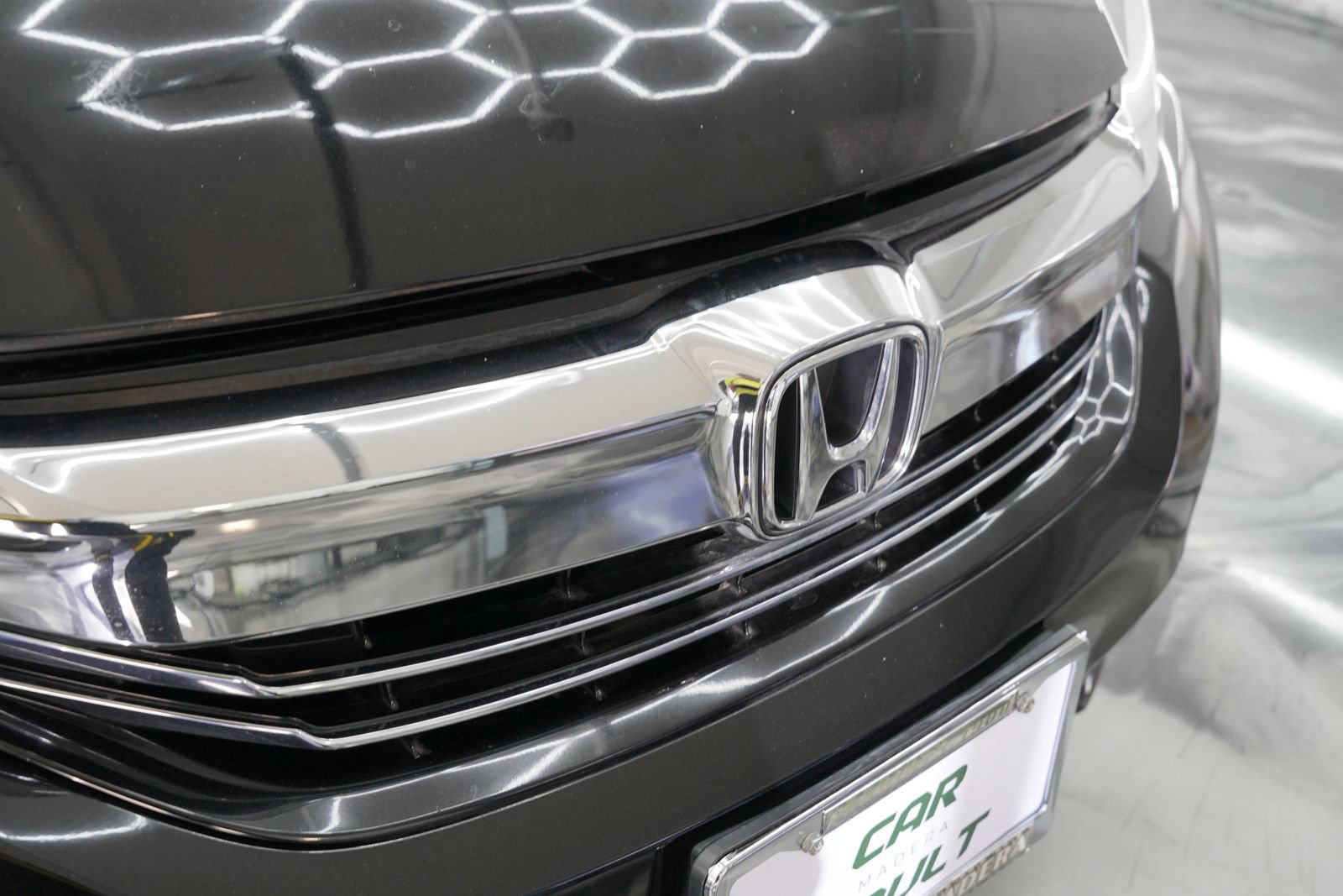 Used 2017 Honda Accord Touring image 9