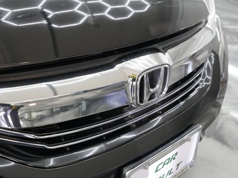 Used 2017 Honda Accord Touring image 9