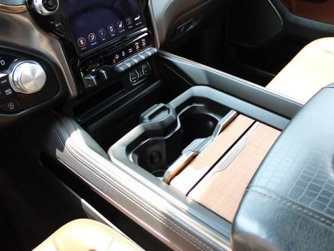 Used 2020 RAM 1500 Longhorn AWD/4WD image 31