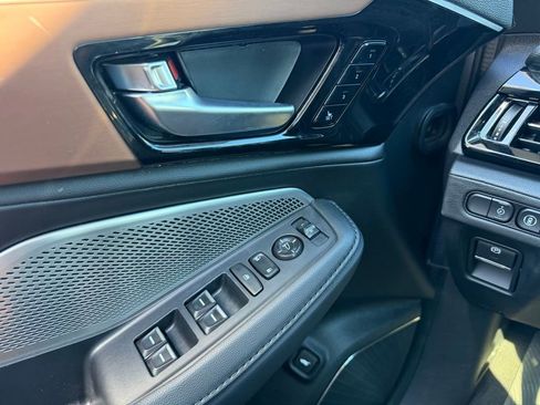 Used 2022 Acura MDX SH-AWD image 17