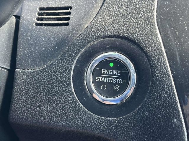 Used 2017 Ford Explorer XLT FWD image 32