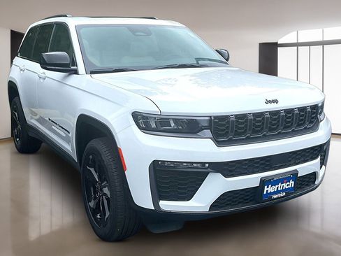 New 2026 Jeep Grand Cherokee Limited w/ Limited Altitude Package AWD/4WD image 1
