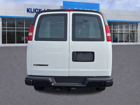 New 2025 Chevrolet Express 3500 w/ Driver Convenience Package image 5