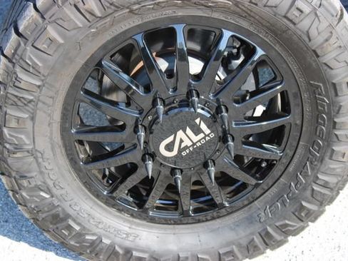 Used 2024 RAM 3500 Big Horn AWD/4WD image 16