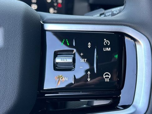 Certified 2025 Land Rover Discovery Sport Dynamic SE AWD/4WD image 29
