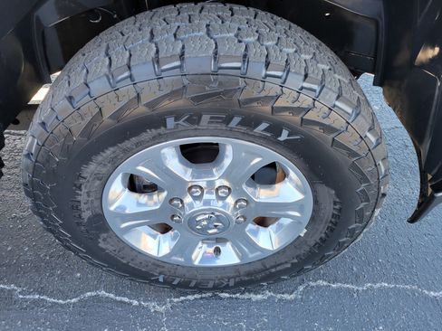 Used 2022 RAM 2500 Big Horn w/ Level C Equiment Group image 42