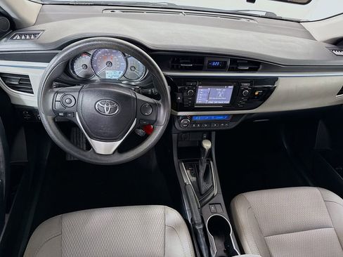 Used 2014 Toyota Corolla LE image 19