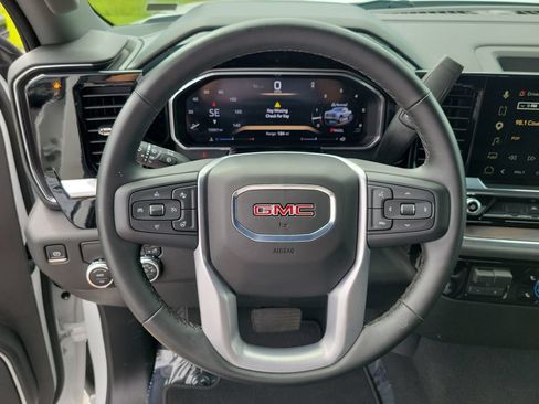 Used 2026 GMC Sierra 1500 SLT RWD image 12