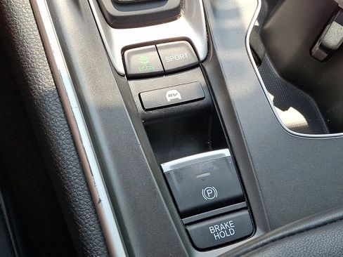 Used 2021 Honda Accord EX image 25