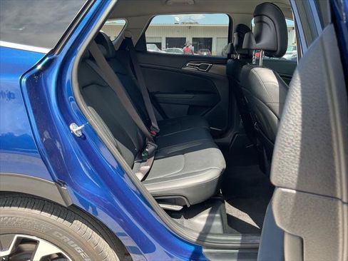 Used 2024 Kia Sportage EX FWD image 19