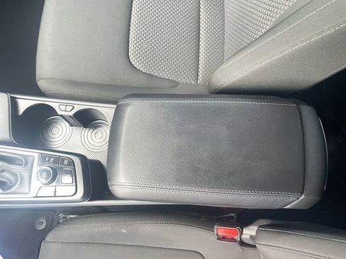 Used 2025 Kia Sportage LX FWD image 27