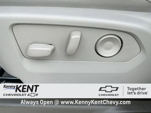 Certified 2025 Chevrolet Silverado 1500 LTZ w/ LTZ Premium Package image 33