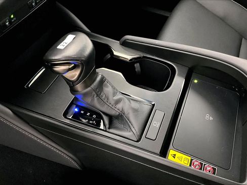 Used 2025 Lexus ES 350 w/ Premium Package image 15