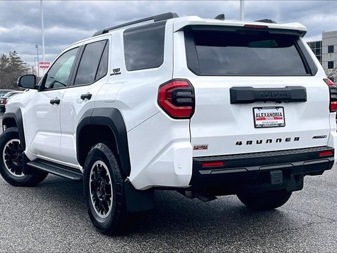 Used 2025 Toyota 4Runner TRD Off-Road image 11