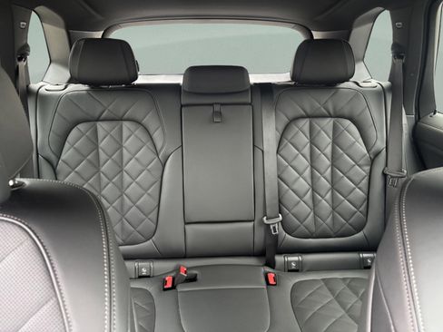 Used 2026 BMW X5 xDrive50e w/ M Sport Package image 25