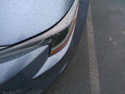 Used 2021 Toyota Corolla LE image 11