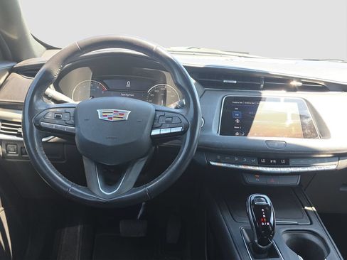 Used 2022 Cadillac XT4 Premium Luxury w/ Safety Alert Package AWD/4WD image 13