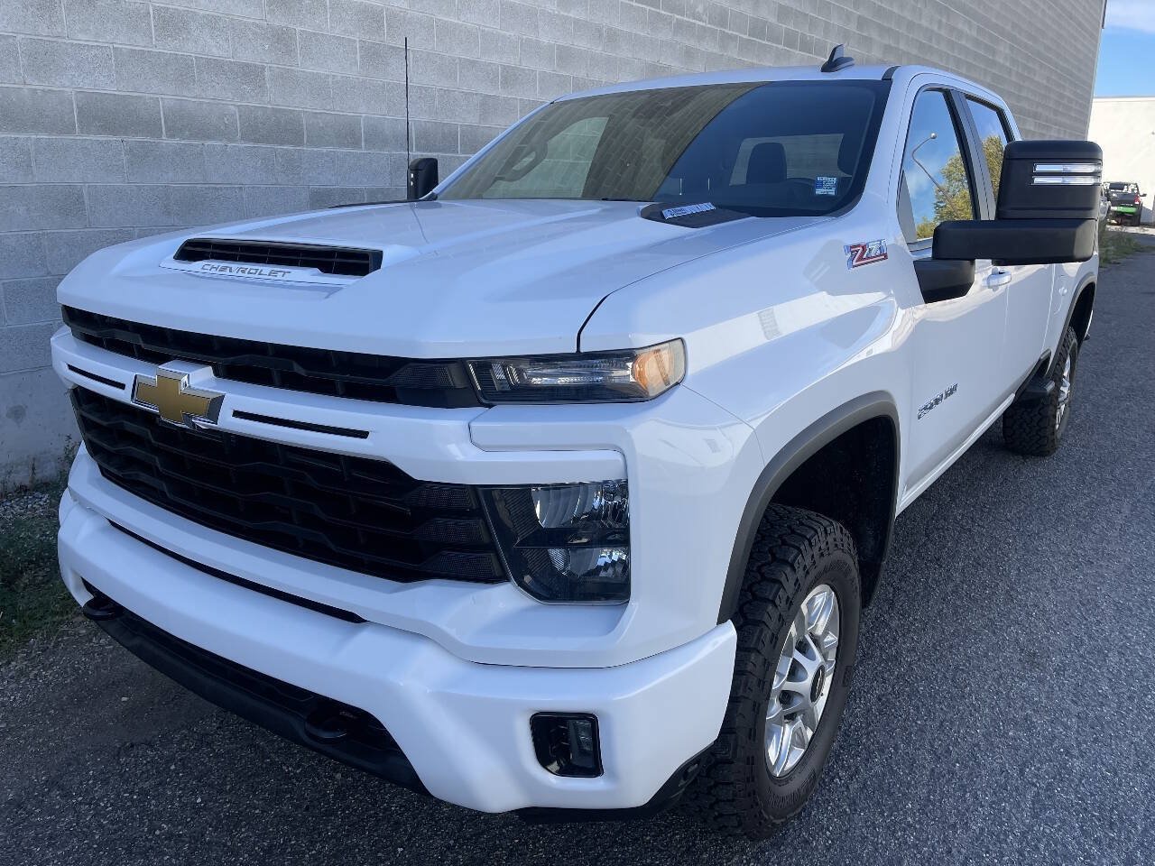 Used 2024 Chevrolet Silverado 2500 LT w/ Convenience Package AWD/4WD image 19