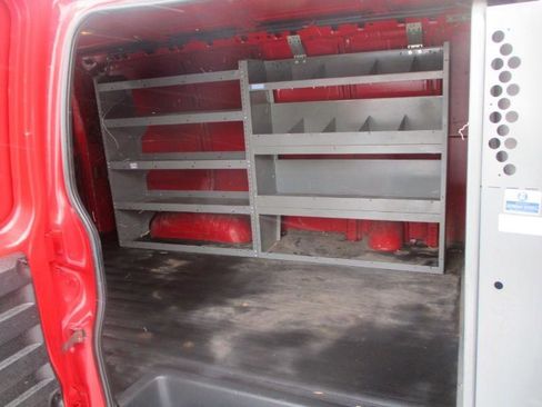 Used 2011 Chevrolet Express 1500 RWD image 8