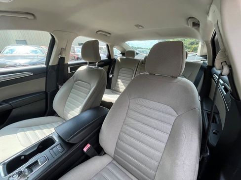 Used 2017 Ford Fusion S FWD image 16