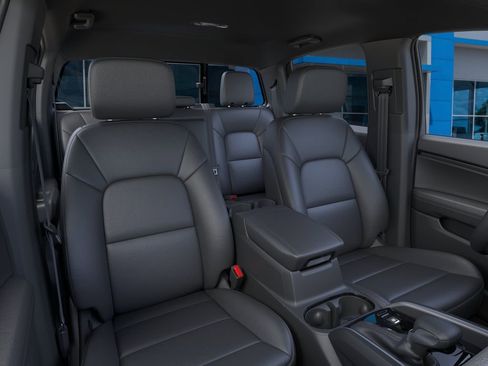 New 2025 Chevrolet Colorado LT w/ LT Convenience Package AWD/4WD image 16
