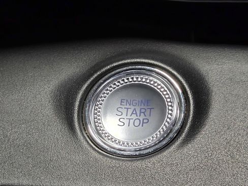 Used 2025 Genesis GV70 2.5T AWD/4WD image 29