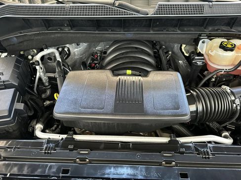 Certified 2022 Chevrolet Silverado 1500 High Country w/ High Country Premium Package AWD/4WD image 24