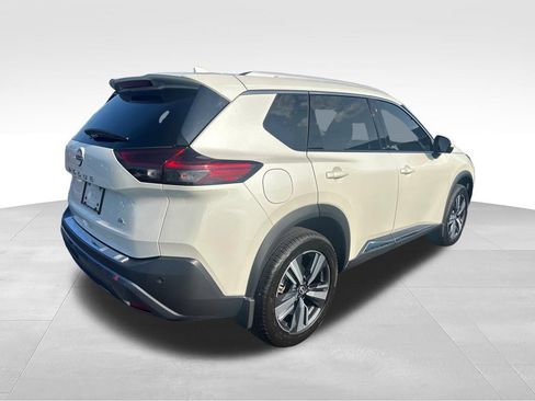 Used 2023 Nissan Rogue SL FWD image 5
