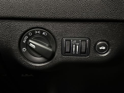 Used 2023 Dodge Charger SXT w/ Blacktop Package image 23