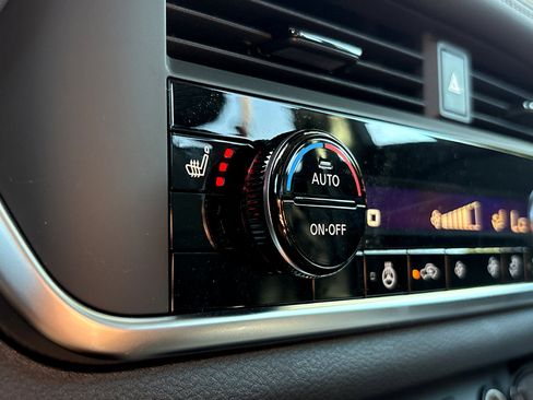 New 2026 Nissan Rogue Platinum AWD/4WD image 7