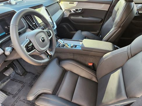 New 2026 Volvo XC90 B6 Ultra w/ Lounge Package image 8