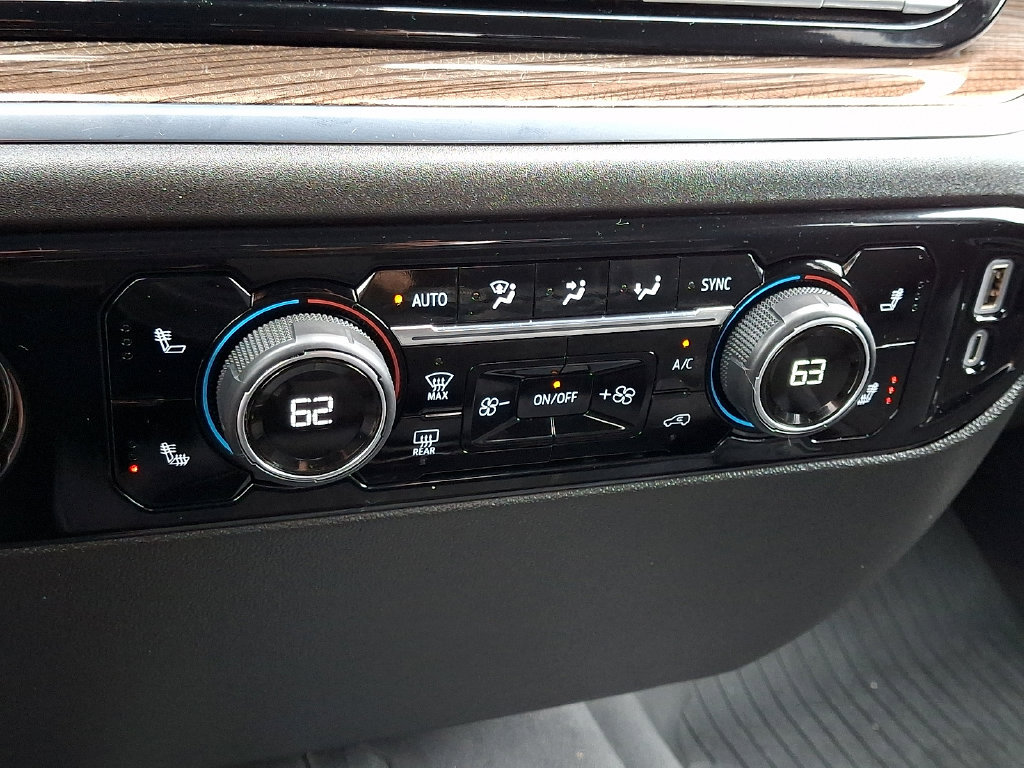 Used 2024 Chevrolet Silverado 1500 RST AWD/4WD image 17
