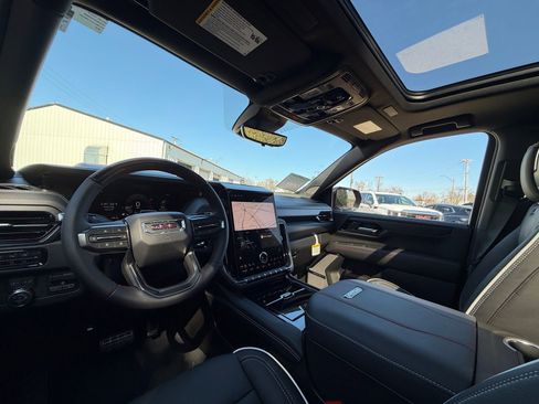 New 2026 GMC Yukon XL AT4 Ultimate AWD/4WD image 20