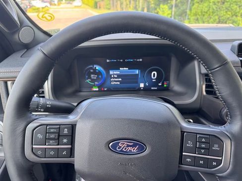 New 2024 Ford F150 Lightning Lariat AWD/4WD image 26