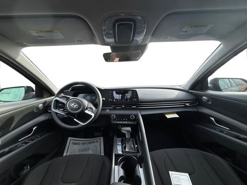 New 2026 Hyundai Elantra Hybrid w/ Cargo Package FWD image 9