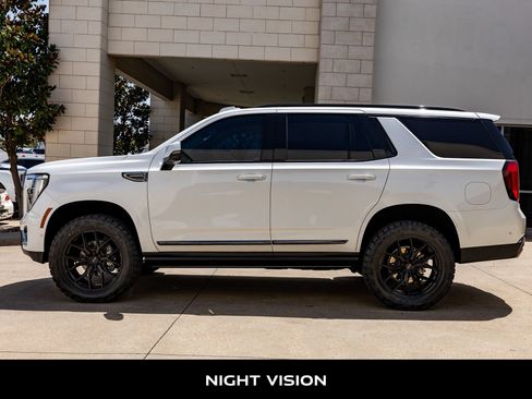 Used 2025 GMC Yukon Denali Ultimate AWD/4WD image 6