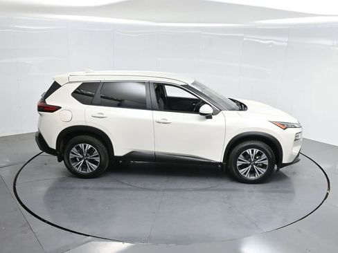 Used 2023 Nissan Rogue SV image 53