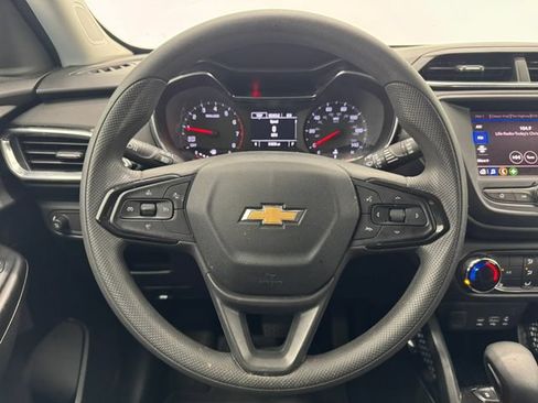 Used 2023 Chevrolet TrailBlazer LT FWD image 26