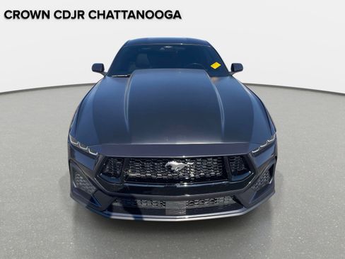 Used 2024 Ford Mustang GT RWD image 9