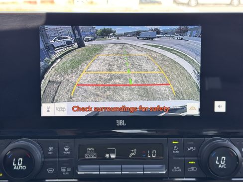 Used 2024 Toyota Grand Highlander AWD Hybrid image 41