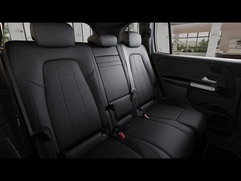 New 2026 Mercedes-Benz GLB 250 4MATIC image 40