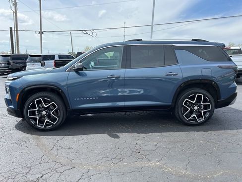Used 2025 Chevrolet Traverse High Country FWD image 8