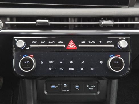 Used 2025 Hyundai Tucson Blue image 15