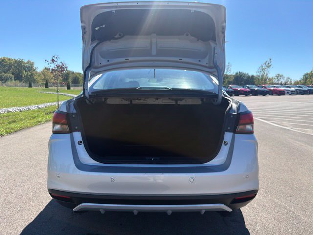 Used 2025 Nissan Versa S w/ Trunk Package FWD image 9