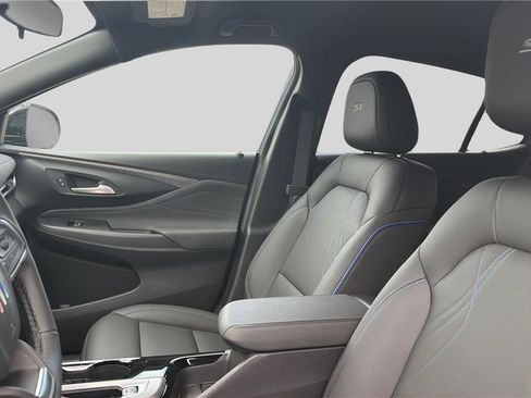 New 2026 Buick Envista Sport Touring FWD image 19