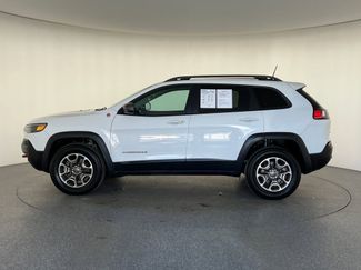 Used 2021 Jeep Cherokee Trailhawk video 2