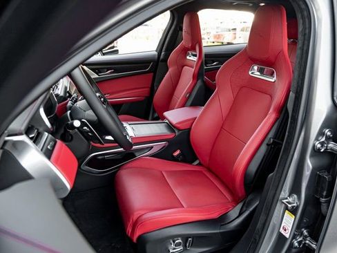 New 2026 Jaguar F-PACE R-Dynamic S image 13